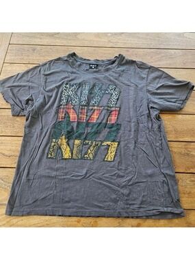 DAY KISS Graphic Band T-Shirt Size XL
